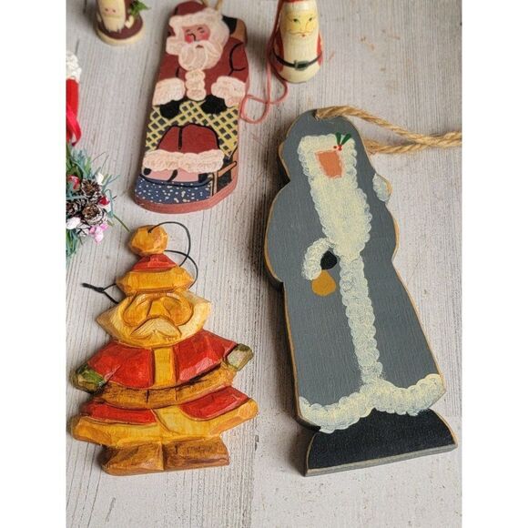 Santa Claus paint brush rustic wooden variety ornament Xmas set - Picture 4 of 12